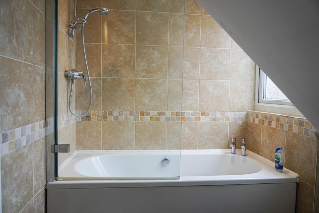 Large 4-Bed House For Up To 7 Guests W 2X Parking Oxford Exterior foto