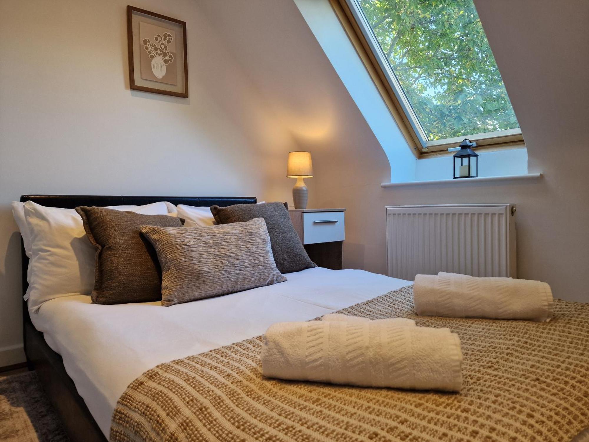 Large 4-Bed House For Up To 7 Guests W 2X Parking Oxford Exterior foto